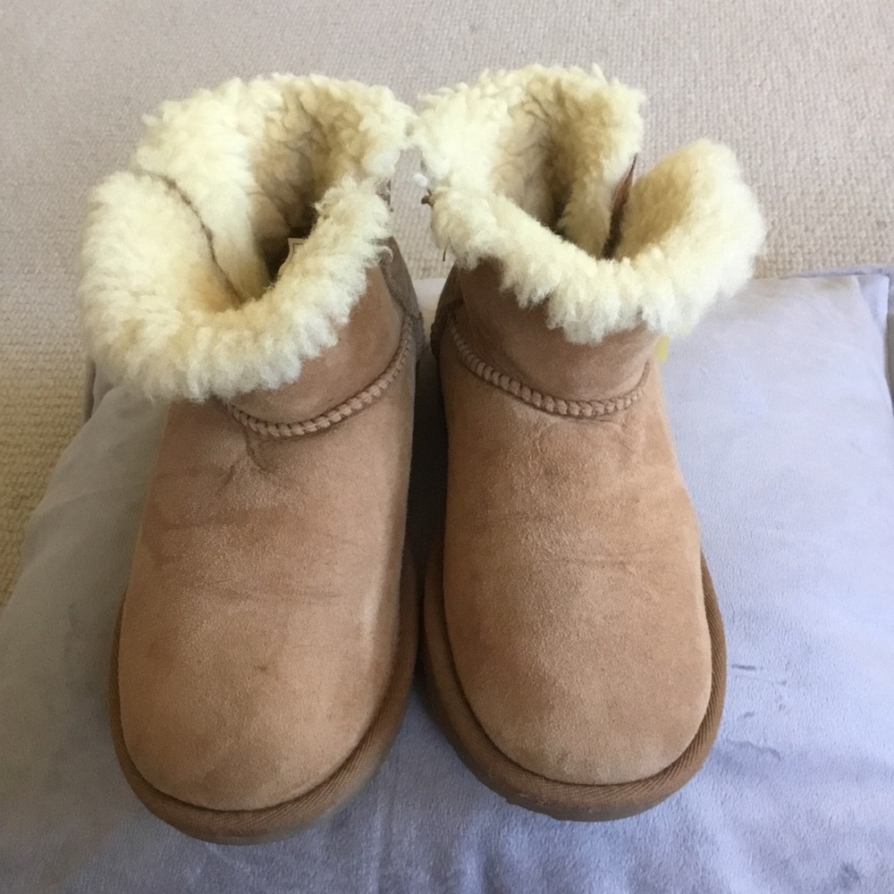 UGG Kids Chestnut Suede Sheepskin Booties with Cream Fur